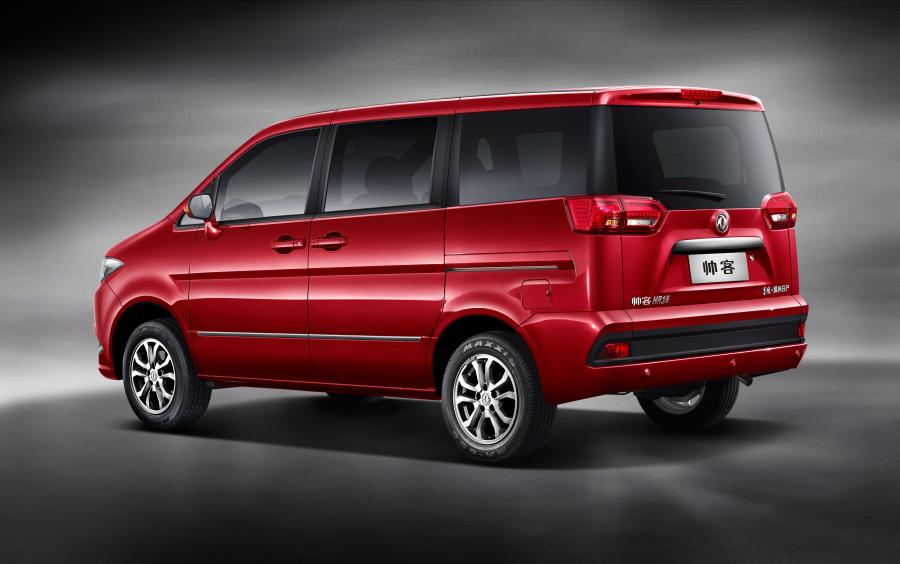  DongFeng Succe 2015 года  (фото 12 из 19)